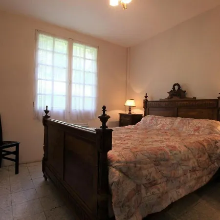 Holiday home Maison Familiale Avec Terrasse, Grand Terrain Et Proche De La Riviere - Alleyras, 6 Pers. - Fr-1-582-244 *