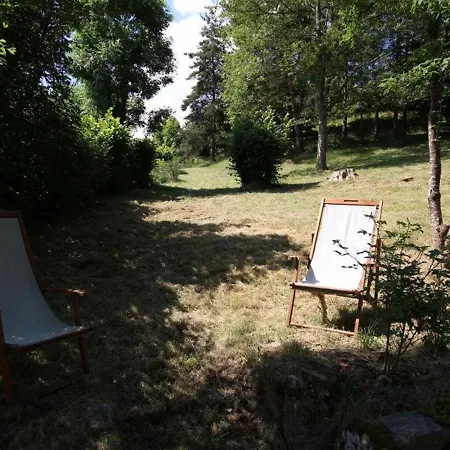 펜션 Maison Familiale Avec Terrasse, Grand Terrain Et Proche De La Riviere - Alleyras, 6 Pers. - Fr-1-582-244 *