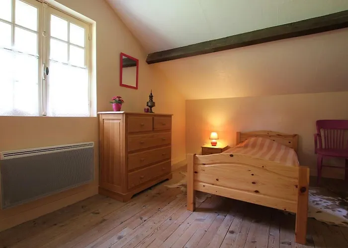 Ferienhaus Maison Familiale Avec Terrasse, Grand Terrain Et Proche De La Riviere - Alleyras, 6 Pers. - Fr-1-582-244